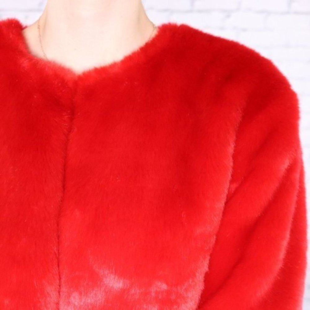 NWT Stripes HBC red faux fur jacket o1 - Picture 5 of 9